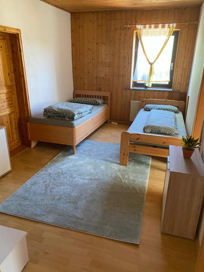 Ruhige Ferienwohnung Dreihansen Lossnitz Exterior foto