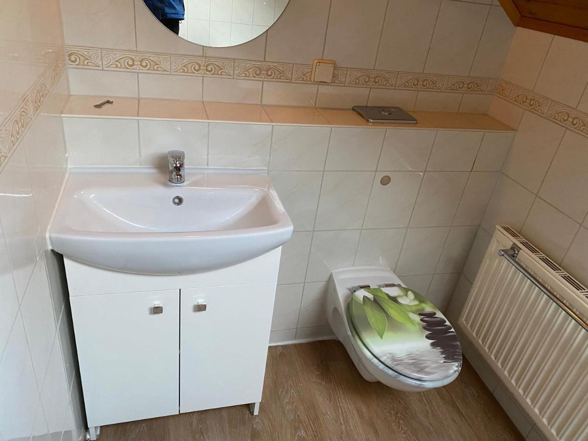 Ruhige Ferienwohnung Dreihansen Lossnitz Exterior foto